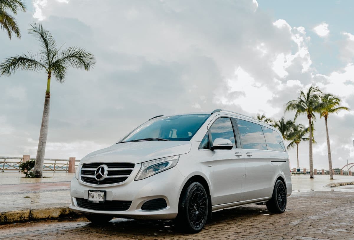 Mercedes-Benz Clase V front view